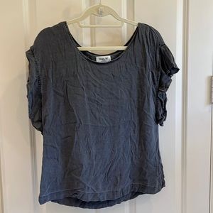 Ladies grey top